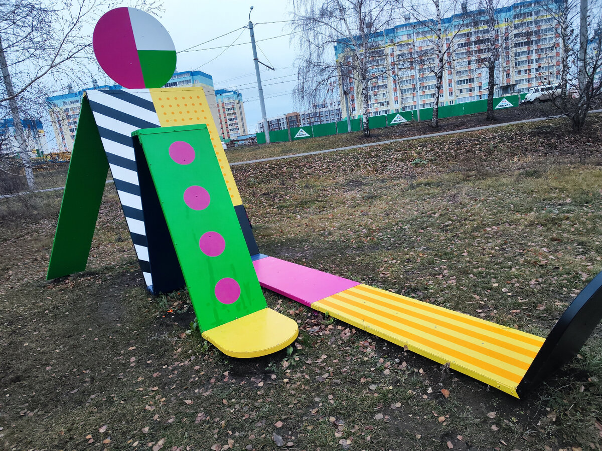 В Альметьевске появился великан