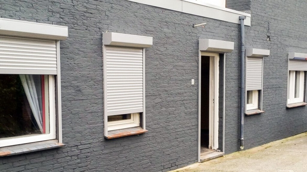 В зависимости от типа профиля рольставни обеспечивают Р1-Р5 класс защиты от взлома