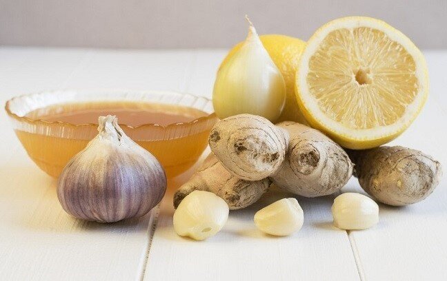 Лечение народными методами возможно только в качестве вспомогательной терапии