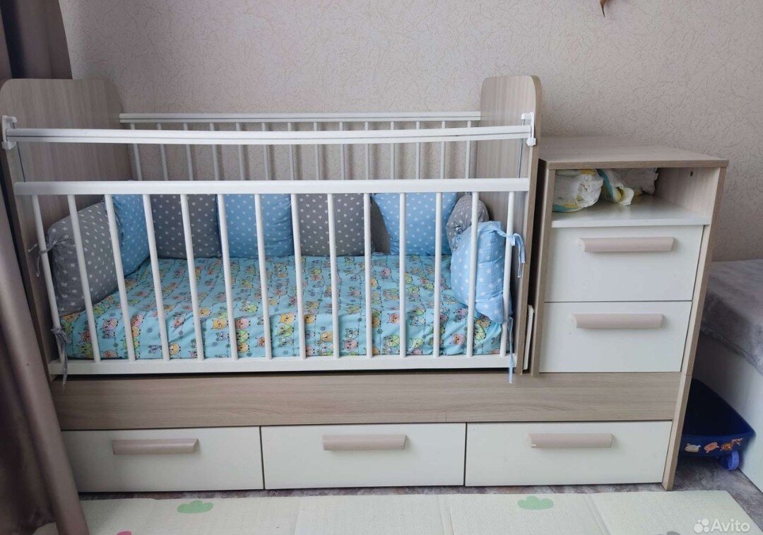 Пеленальный столик мы быстро убрали 