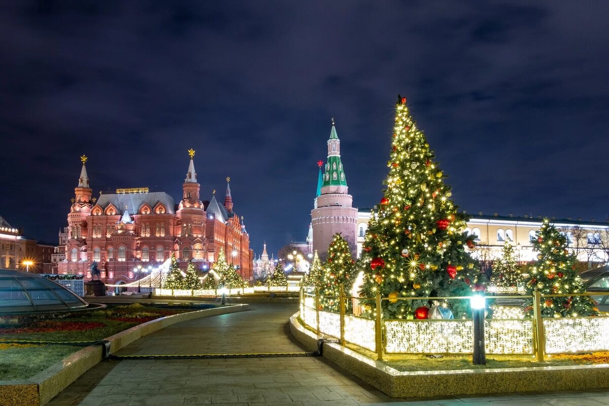 Всем привет! Приезжая в Москву на новогодние каникулы с семьёй, задумываешься над вопросом, куда пойти с ребёнком, чтобы было весело и интересно!-2