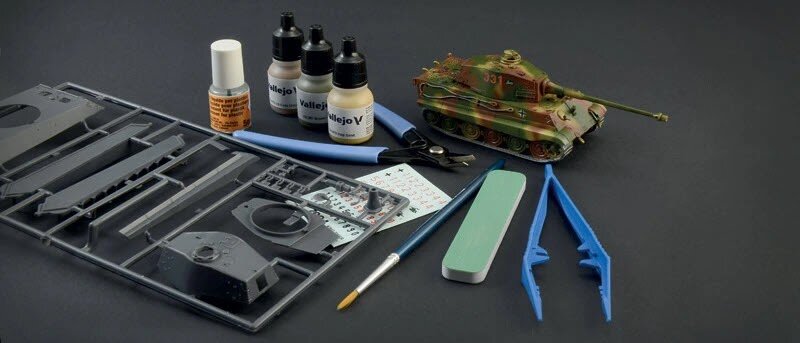 Приветствую друзья. Только ленивый ещё не выпустил Леопарда в своём исполнении. В этот раз подключился Amusing Hobby, без украинских флагов и отметок.-5-2