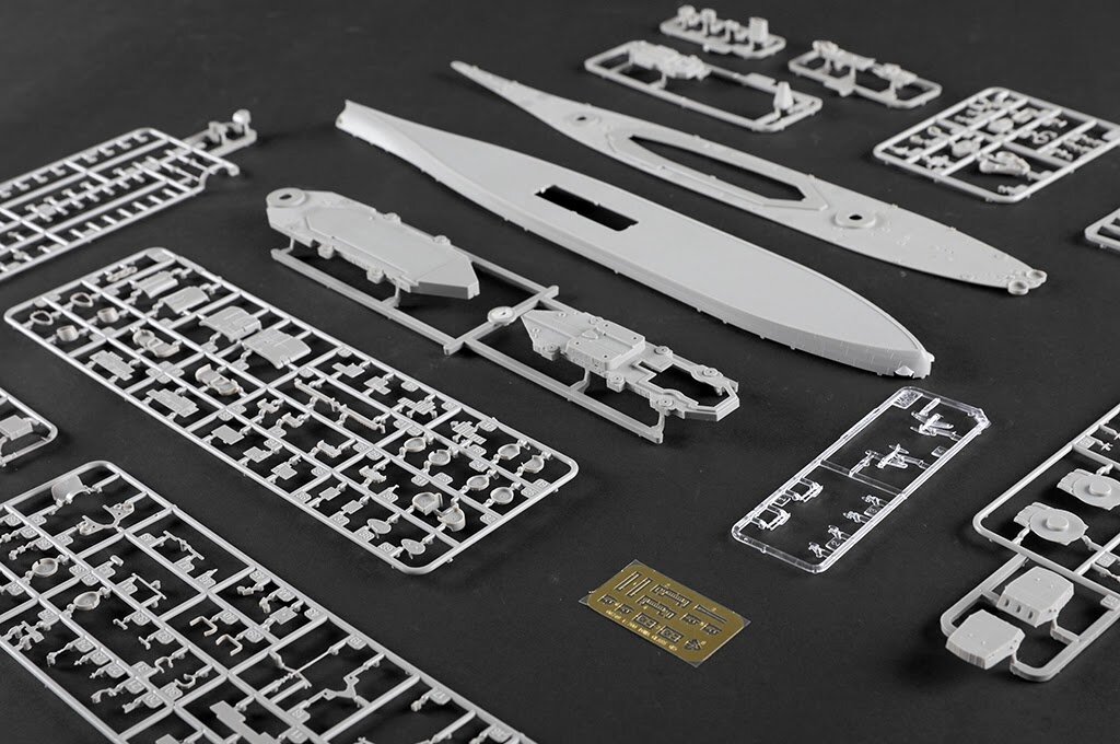 Приветствую друзья. Только ленивый ещё не выпустил Леопарда в своём исполнении. В этот раз подключился Amusing Hobby, без украинских флагов и отметок.-17-2