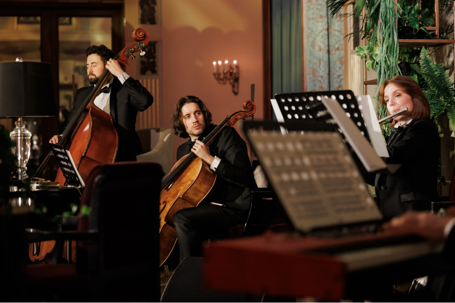    «Дзен» и Сергей Минаев представили исторический гастроспектакль в «Метрополе» (фото 1)