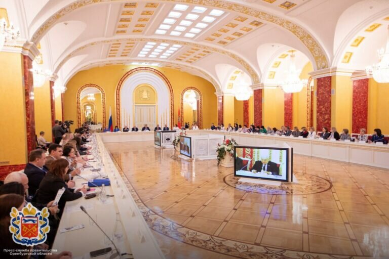    В Оренбурге проходит VII Общероссийский муниципальный правовой форум Андрей Севостьянов