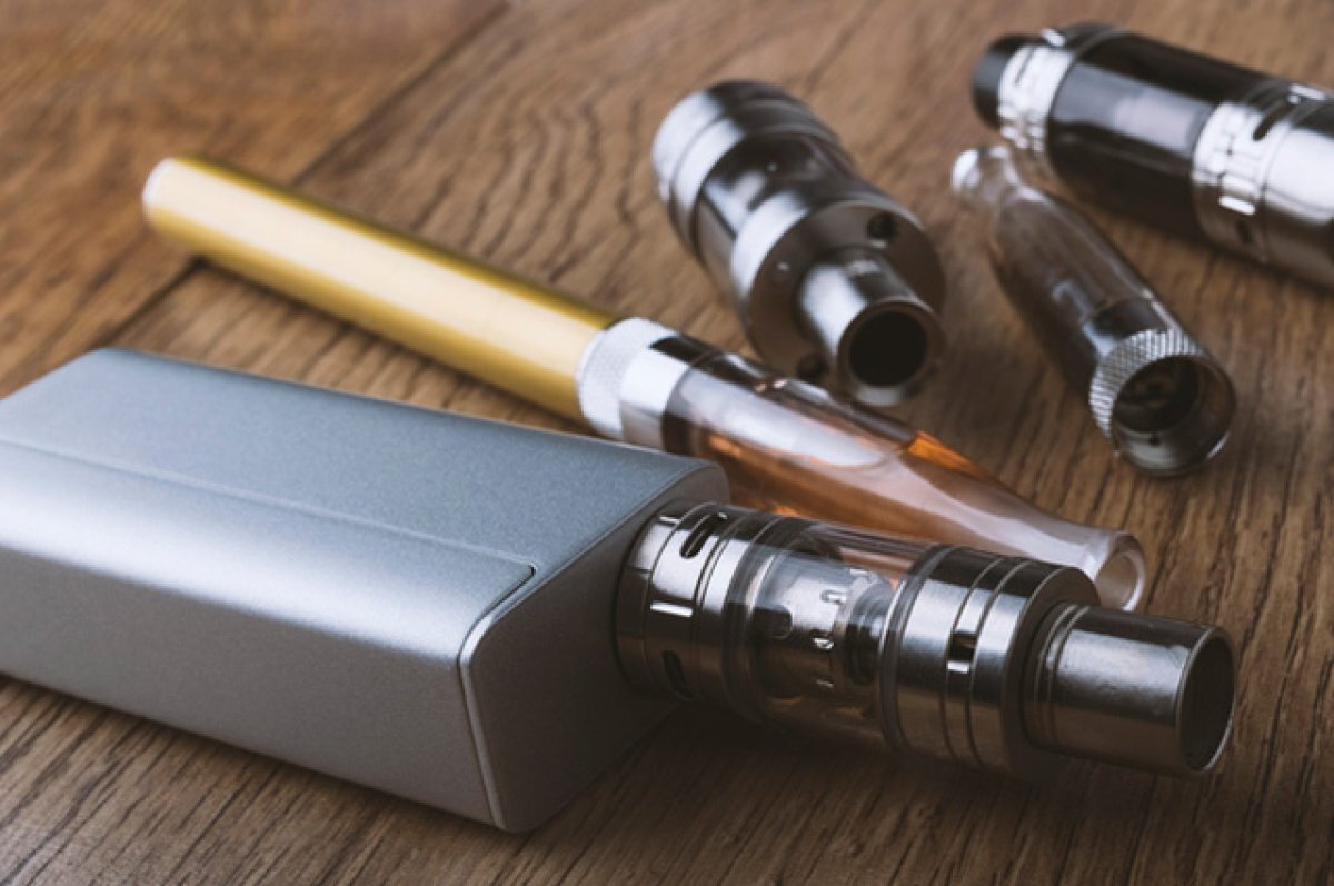    Минздрав работает над перечнем запрещенных добавок для вейпов