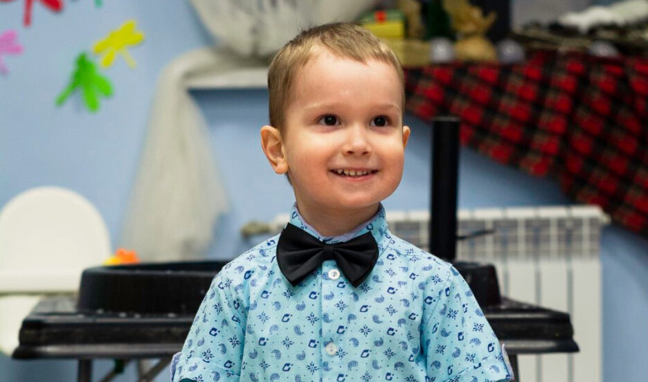 Парень на мопеде не стал тормозить перед «лежачим полицейским» и на ...