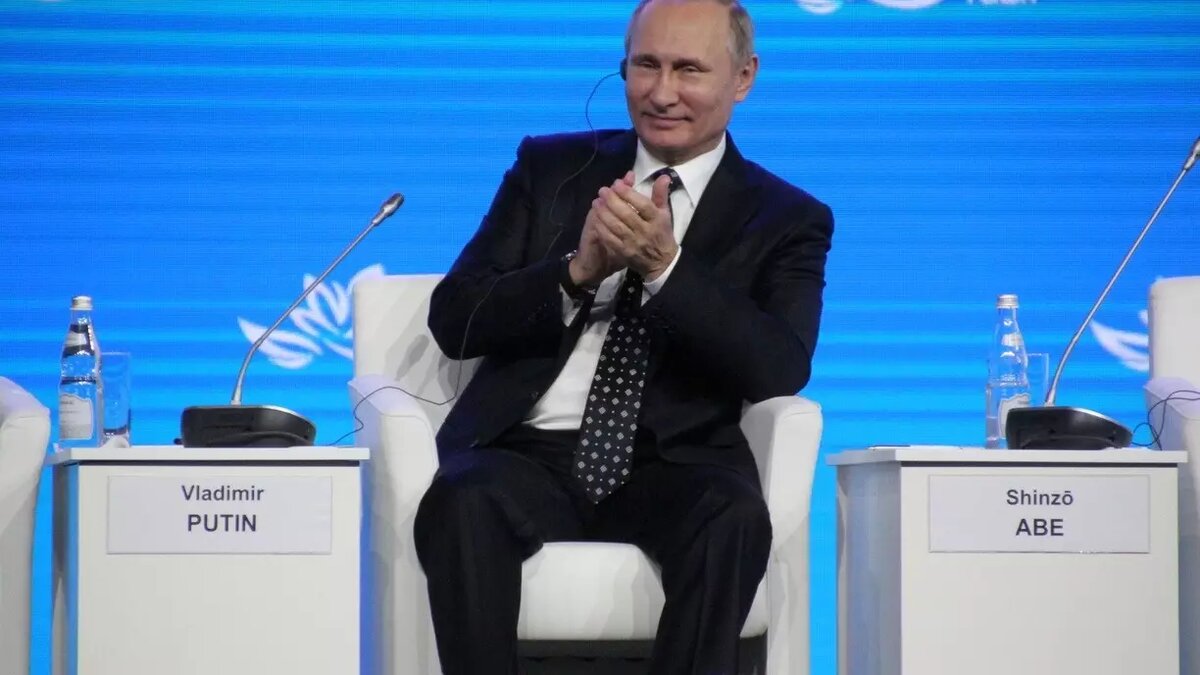     Владимир Путин отметил ХМАО как субъект, совершивший IT-прорыв. В список айти регионов вошли так же Татарстан, Башкирия, Сахалин и Липецкая область.