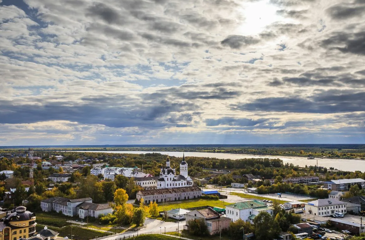 Енисейск красноярский край. Рентерея тобольск. Рассвет в тобольске. Новосибирск 2021 город. Тобольск.
