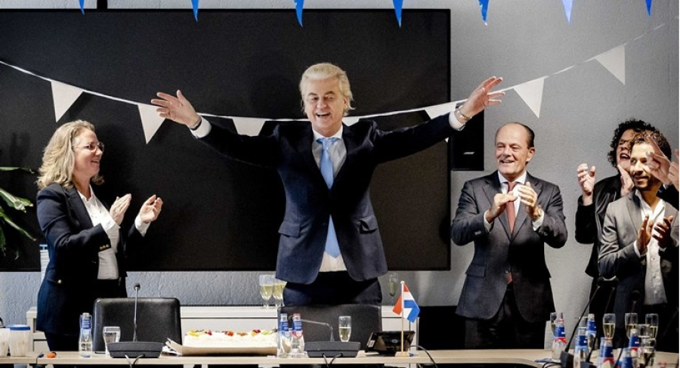 Герт Вильдерс празднует победу