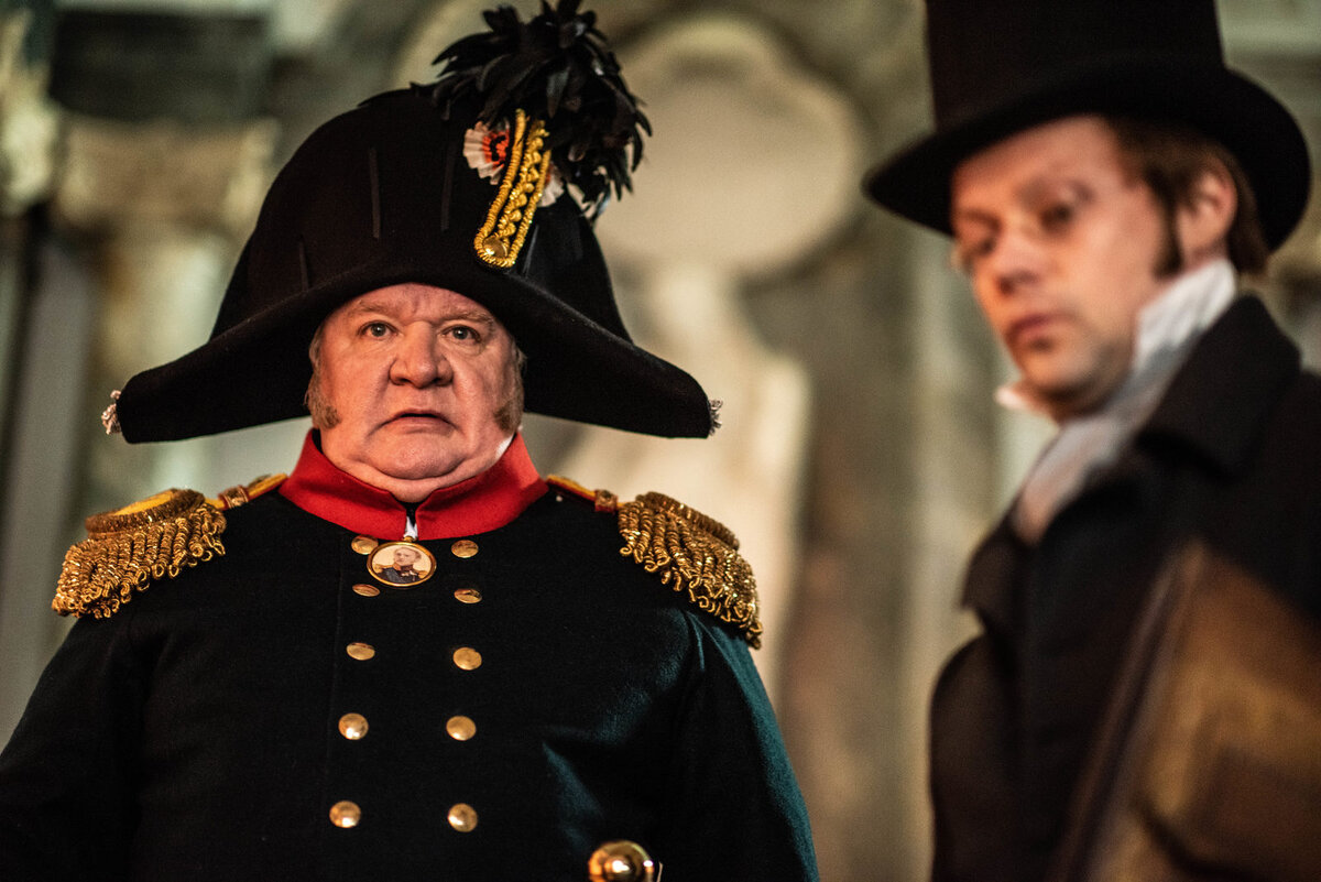 Аракчеев и Сперанский. Источник: kino-teatr.ru