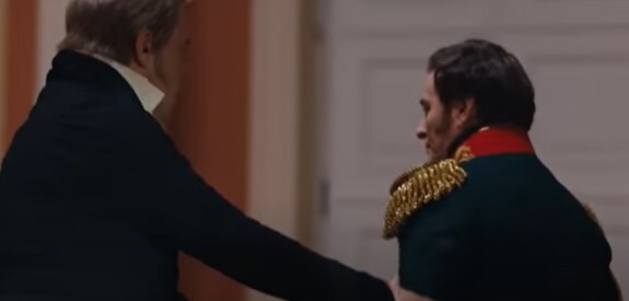 Та самая сцена. Умение проявлять эмпатию сразу располагает зрителей к себе. Источник: скриншот