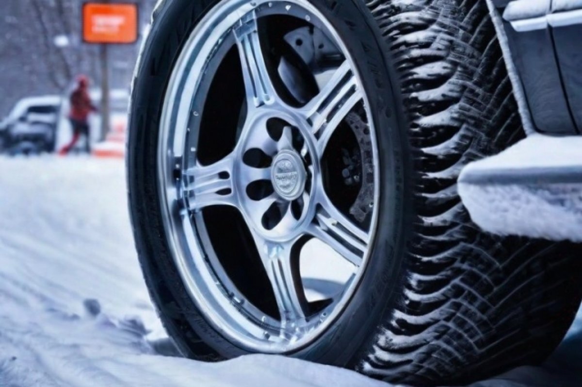    Дальнобойщики из Оренбуржья застряли на трассе из-за непогоды