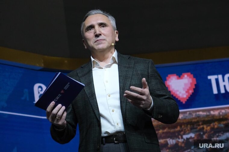    Помимо роддома, губернатор сообщил о восстановлении детской и Центральной больницы