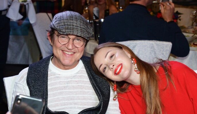 Фото: Anatoly Lomokhov/Global Look PressДибров и его третья жена Полина, которая младше его на 30 лет