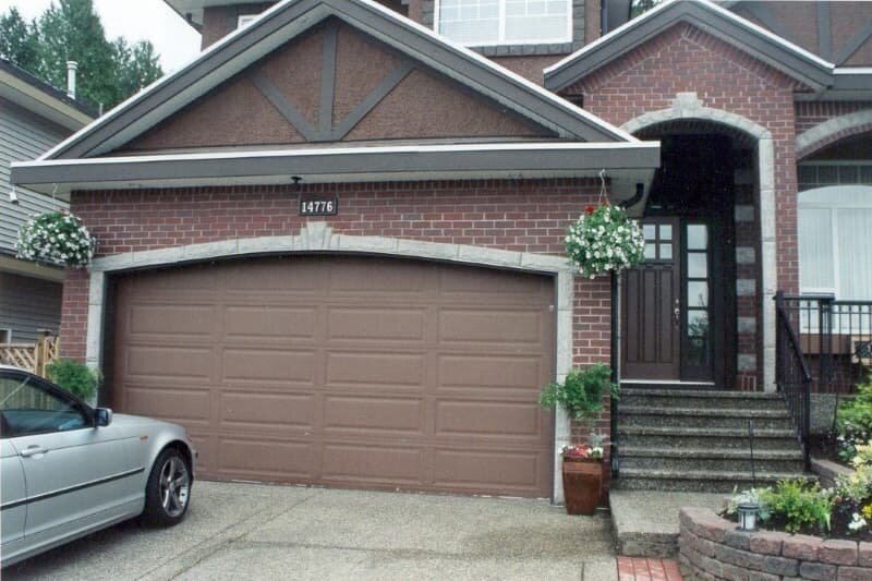 Гараж в частном доме