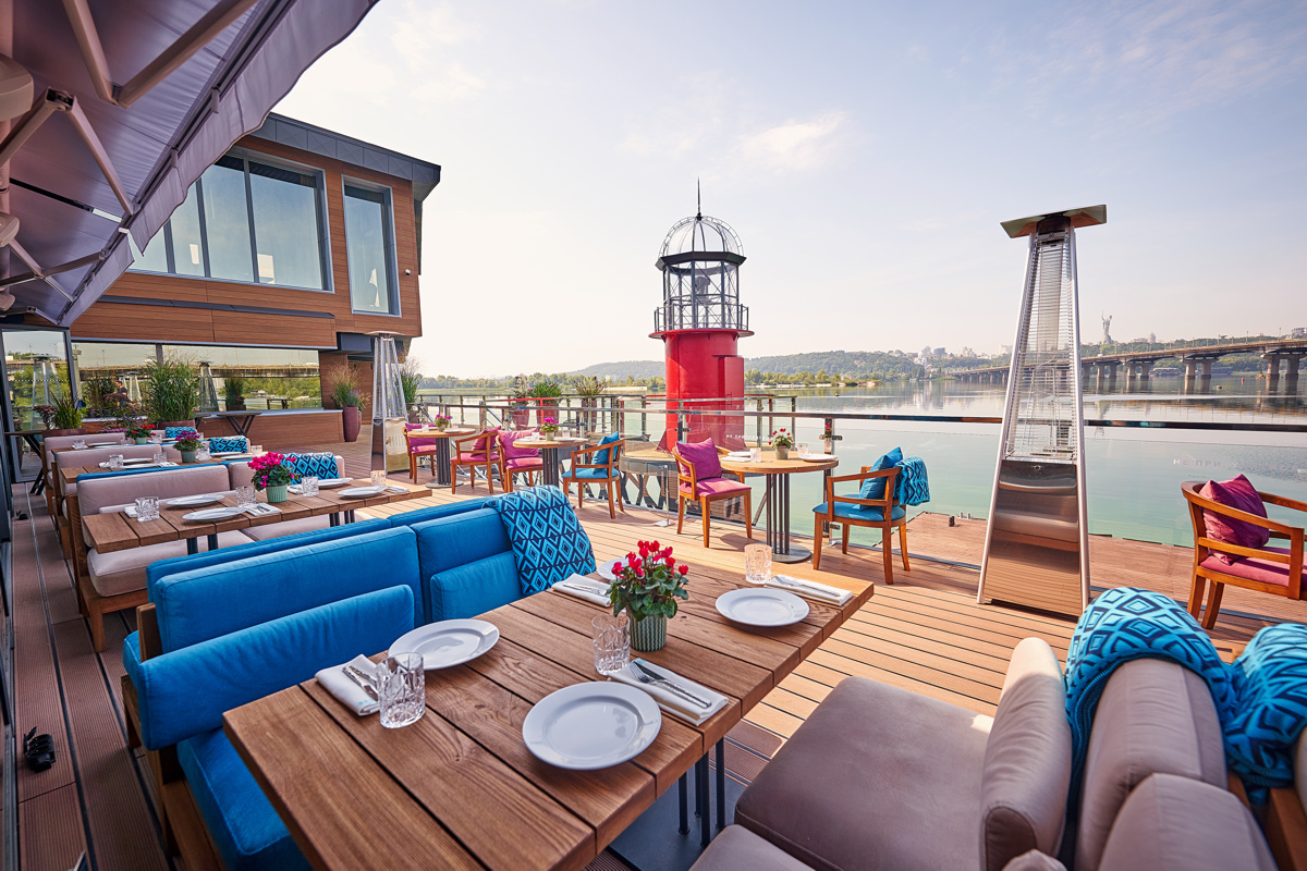 моряк и маяк ресторан корабельная. ресторан маяк слизнево. ресторан тортуга в морском стиле.