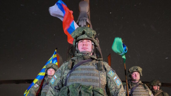    Какой сегодня праздник: 25 ноября – День российского военного миротворца Роман Захаров