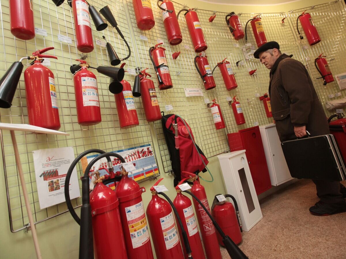    Огнетушители на любой вкус© РИА Новости / Илья Питалев