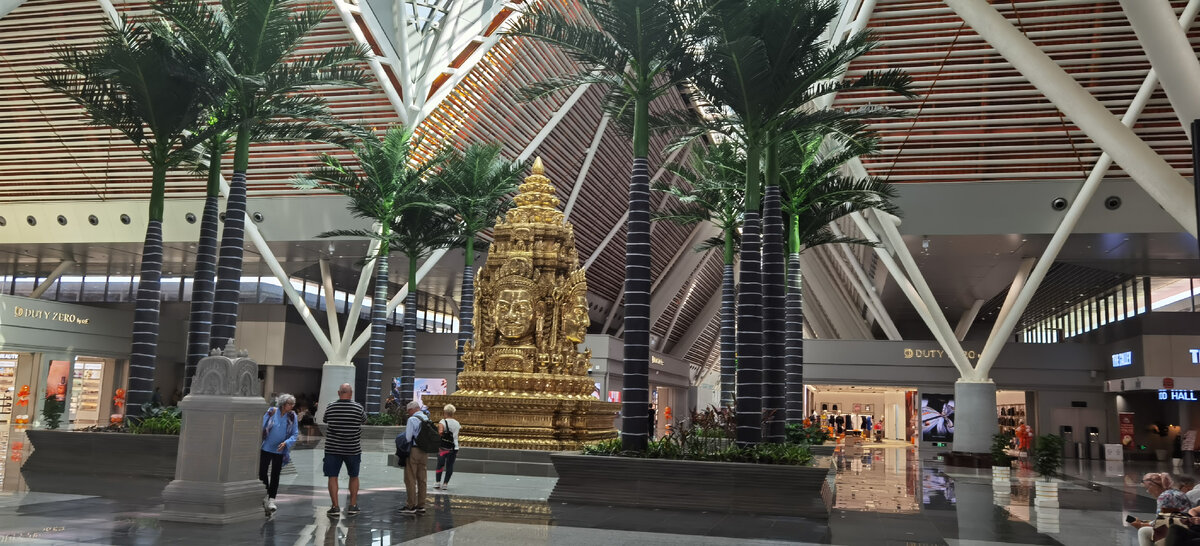 Новый большой аэропорт