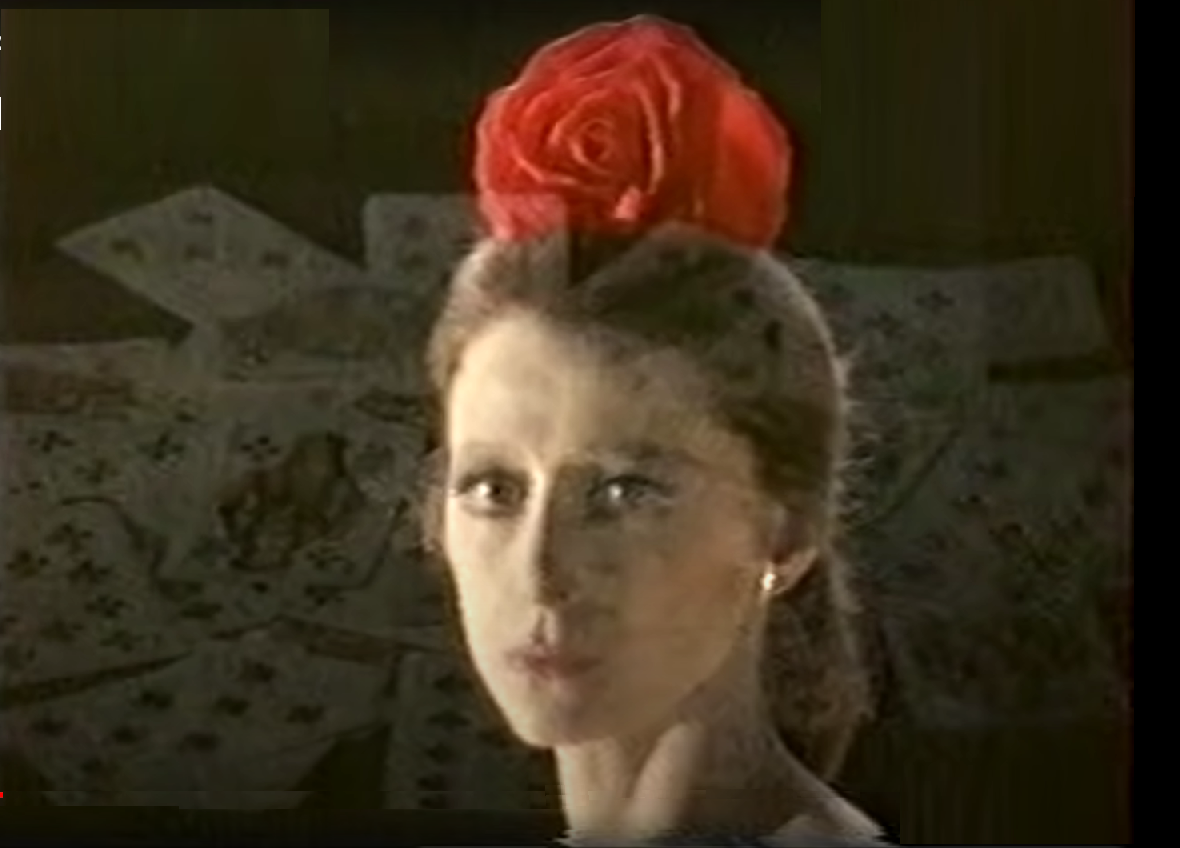 Здесь и далее фрагменты кадров из роликов о "Кармен-сюите" Майи Плисецкой на Ютьюбе