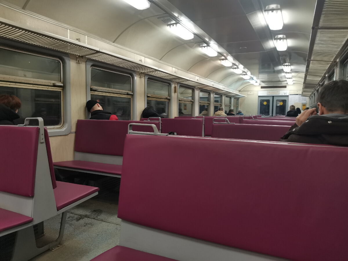 Электричка  в 8 утра