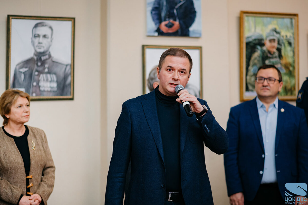 24.11.2023 г. В Выставочном пространстве Центрального офицерского клуба Воздушно-космических сил состоялось открытие обновлённого выставочного проекта «Герои Z.O.V.».-3