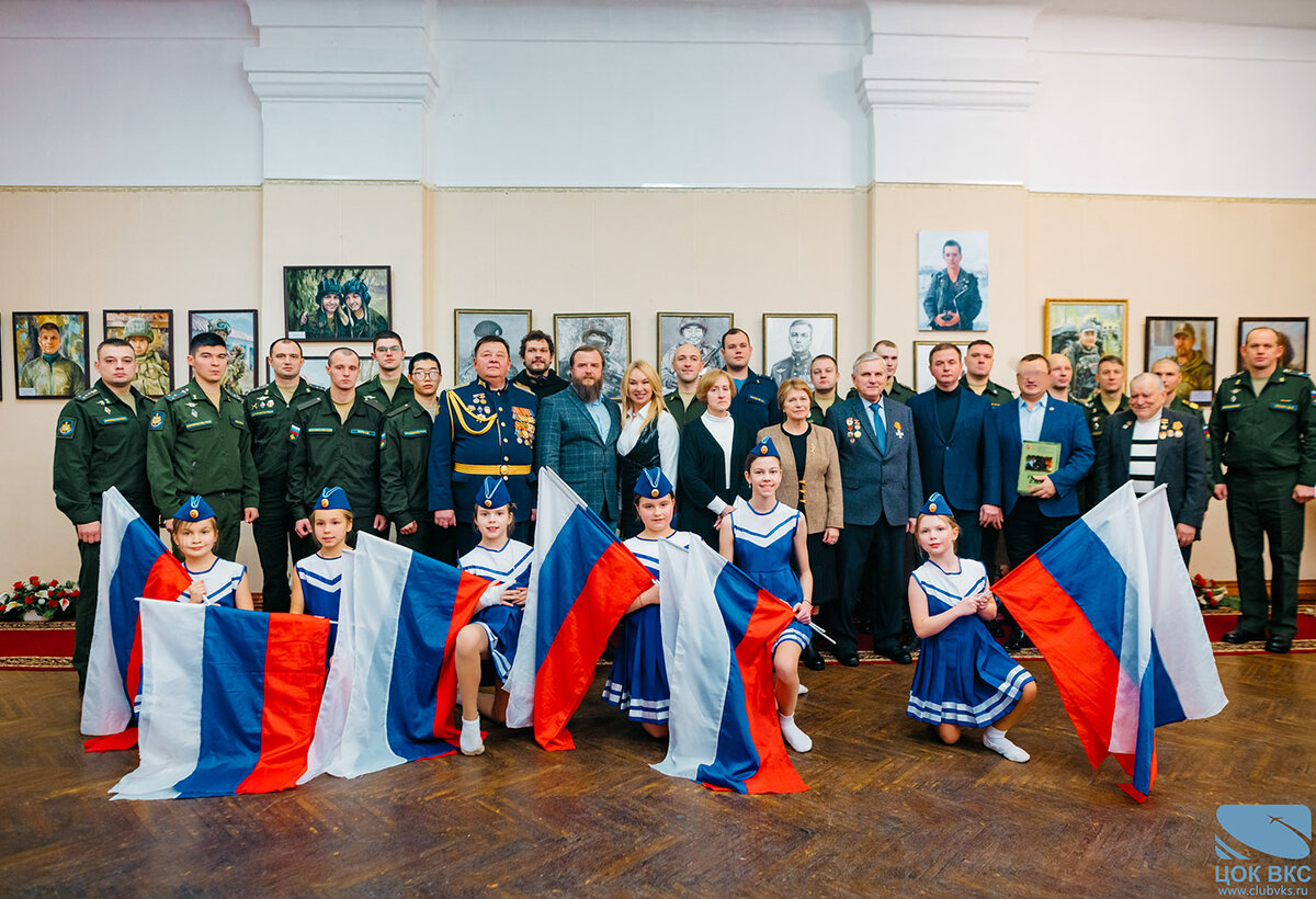 24.11.2023 г. В Выставочном пространстве Центрального офицерского клуба Воздушно-космических сил состоялось открытие обновлённого выставочного проекта «Герои Z.O.V.».-5