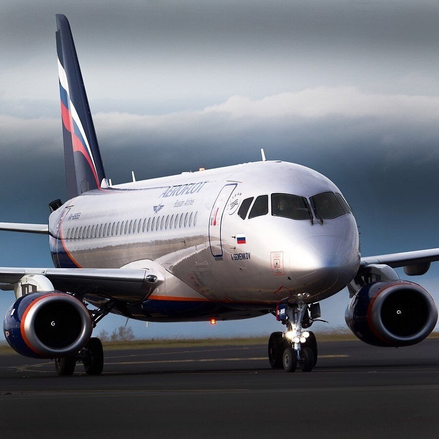 Ssj. Сухой Суперджет 100. SSJ-100 самолет. Суперджет 100 самолет. Сухой супер Jet 100.