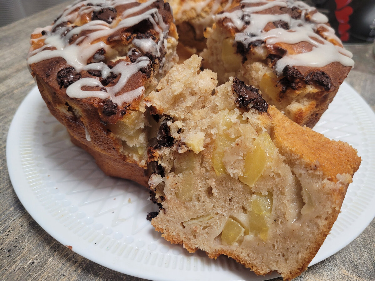 🥮Уютное наслаждение-яблочный кекс с корицей и шоколадным каплями🥮,  ванильное глазурью. | Кухня. Кофе.Каблуки. | Дзен