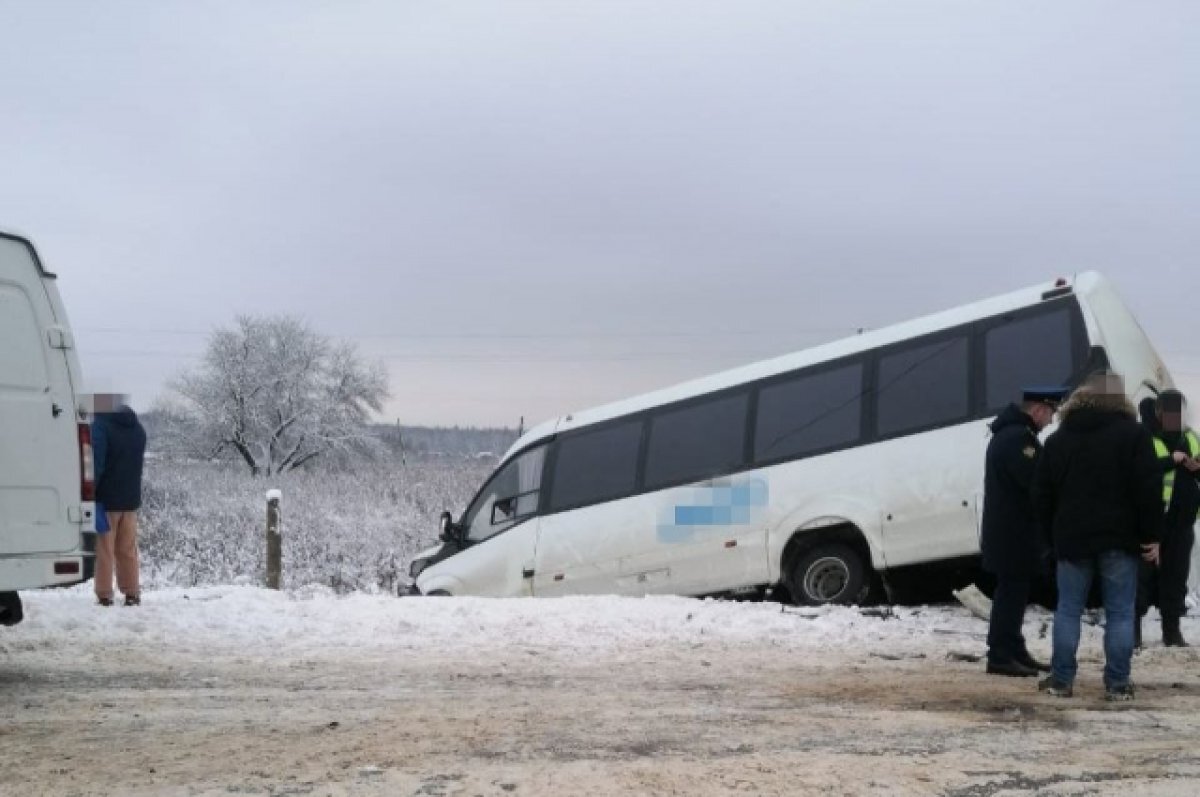    В ДТП с автобусом в Калужской области пострадали шестеро детей