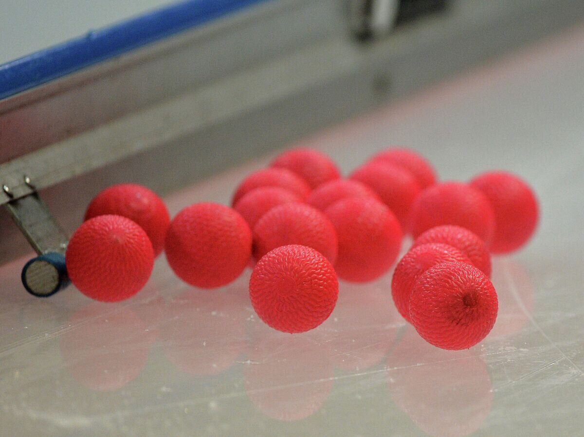    Мячи в бенди© РИА Новости / Владимир Песня