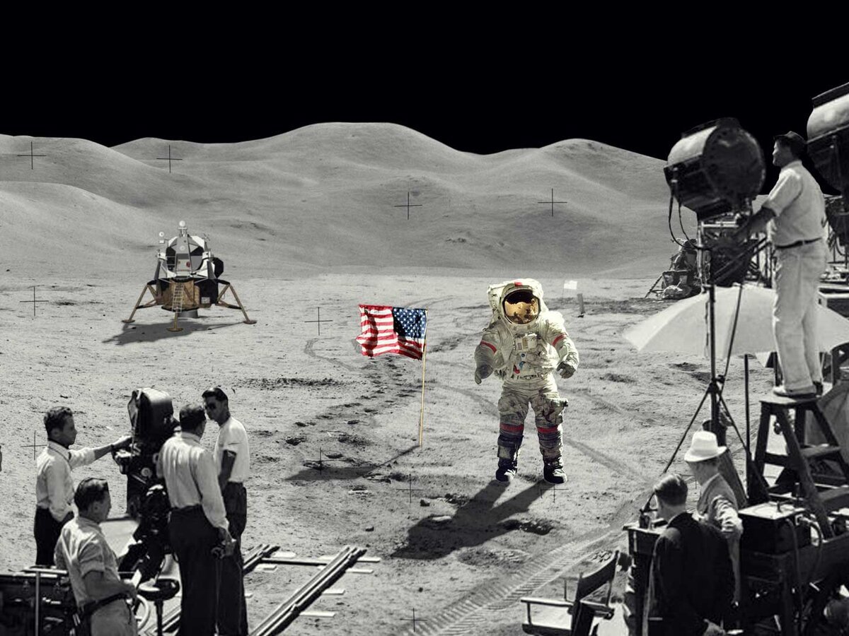 Американская луна. Apollo 11 fake. Нил Армстронг на Луне правда или ложь. Аполлона-11 фейк. Съемка высадки на Луне.