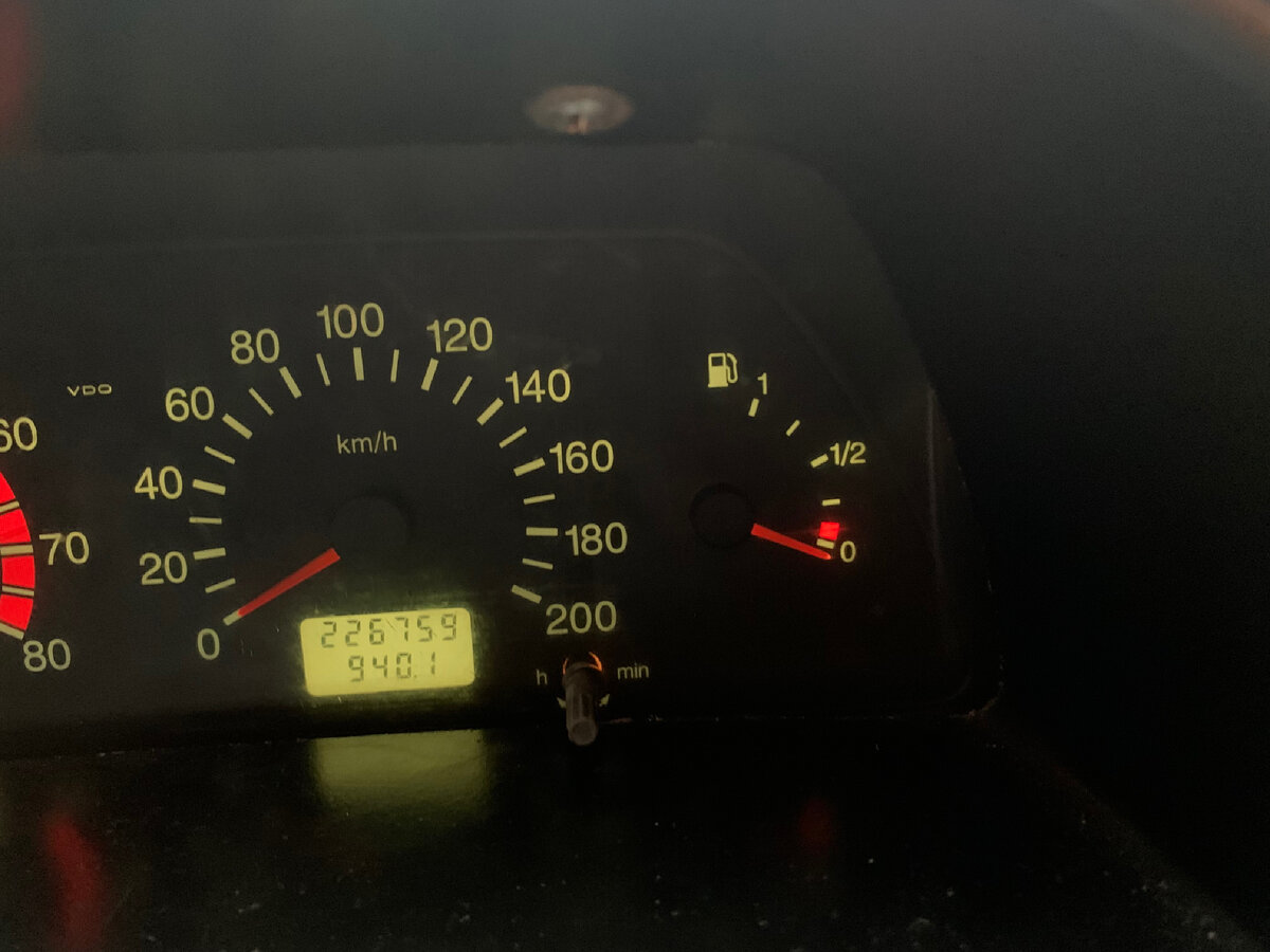 Даже лампочка не горит