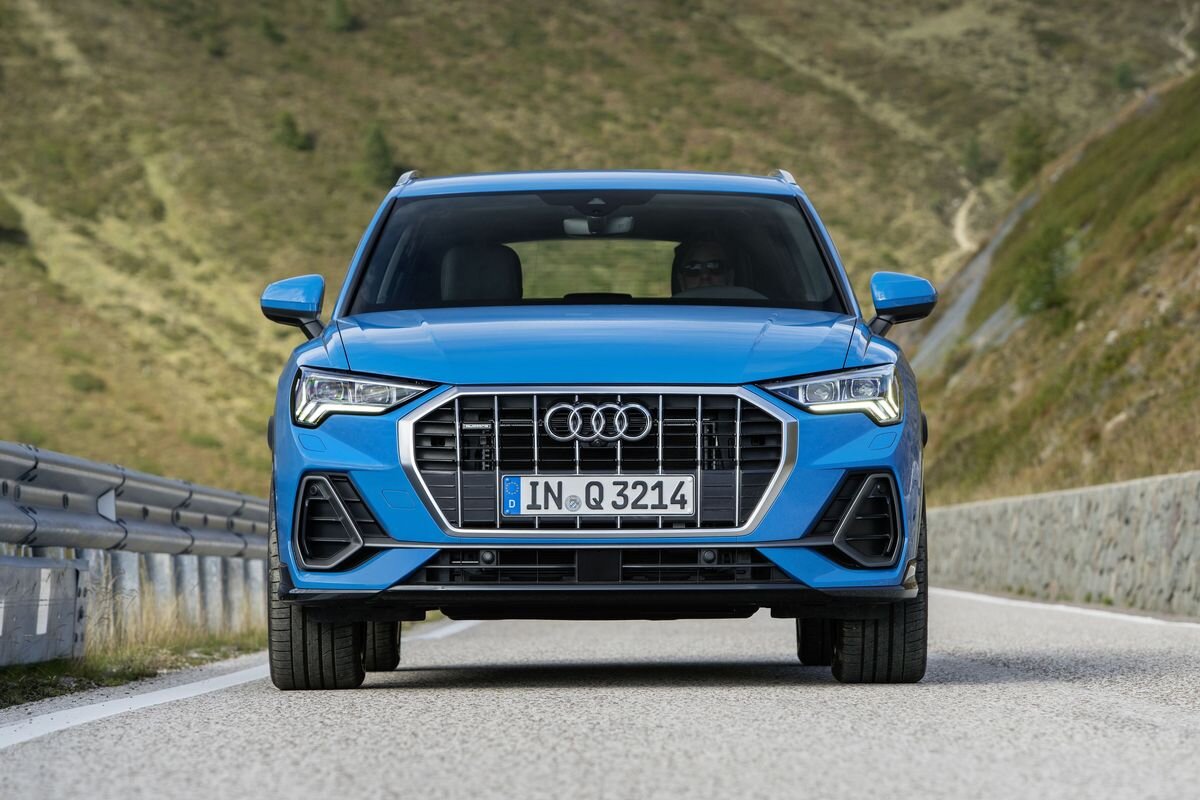 Покупаем свежий компакт-кроссовер Audi — Q3 второго поколения. Чего ждать?  | Что взять? Авто с пробегом | Дзен