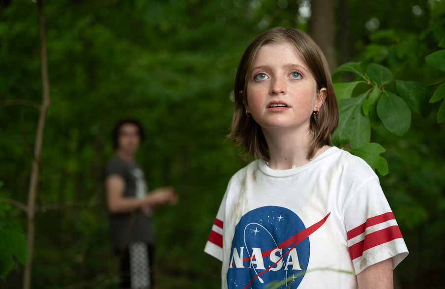 Кадр из фильма "Оставь мир позади"(2023).