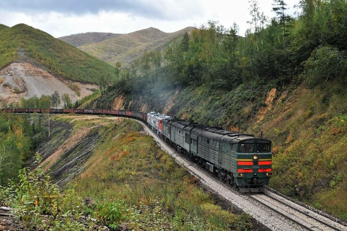 Ржд путь поезда. Хабаровский край Транссибирская магистраль\. РЖД Дальний Восток. Дальневосточная железная дорога Хабаровск. Тепловоз Транссиб.