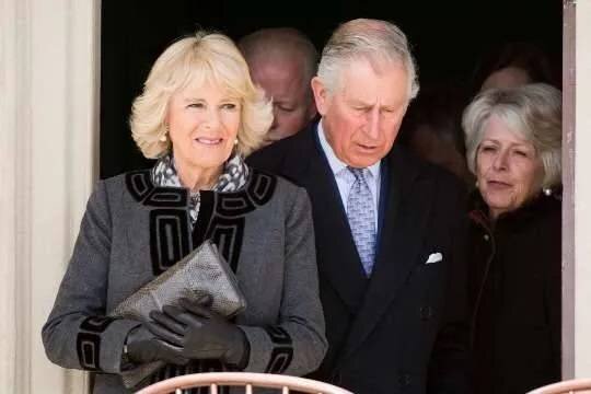    Короля Карла III подозревают в растрате денег умерших людей