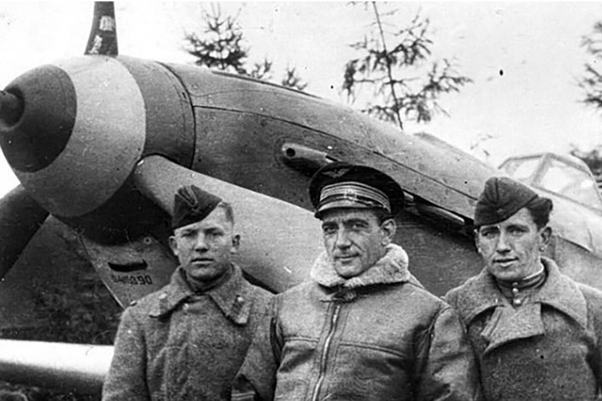 Нормандия неман новосибирск. Нормандия Неман 25. Французы на советских истребителях.