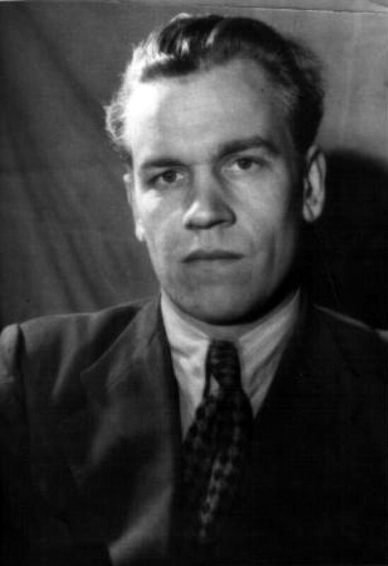 Степан Колганов уже в 23 года был заслуженным артистом Мордовии. Фоторахив Ефериной-Колгановой 