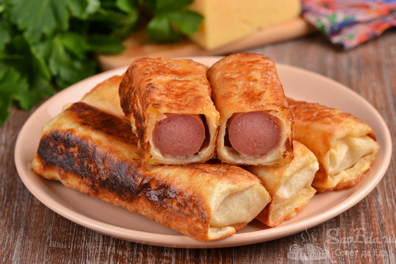Ленивые сосиски в тесте (минимум продуктов, быстро и очень вкусно)