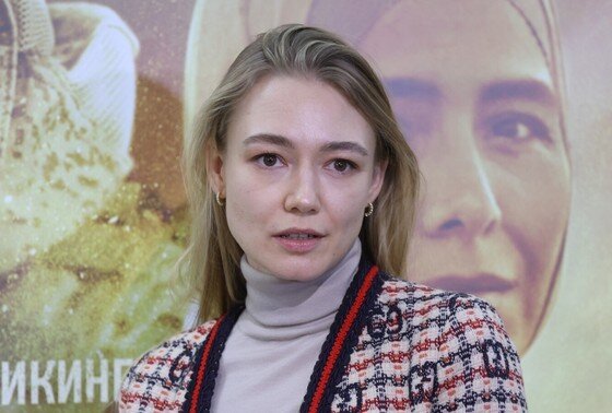 Роман с Козловским, суды, иски: как сейчас живет актриса Оксана Акиньшина |  NEWS.ru | Дзен