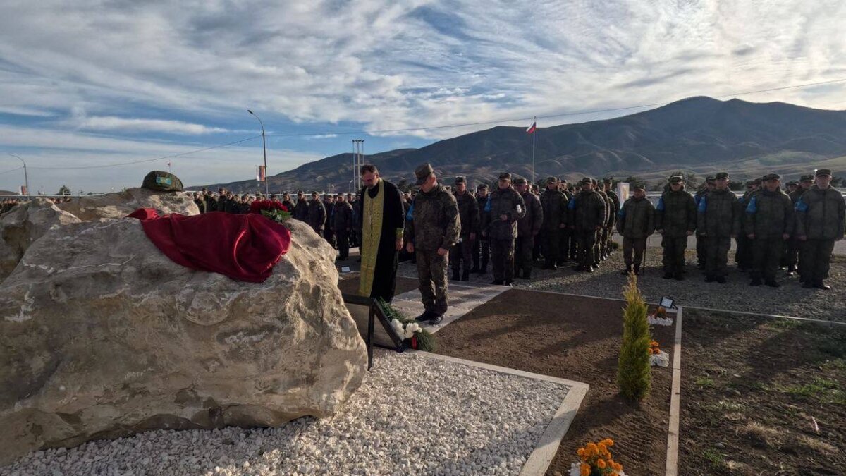 Сегодня отмечается 50-летие участия миротворцев СССР и Российской Федерации в миссиях ООН.-8