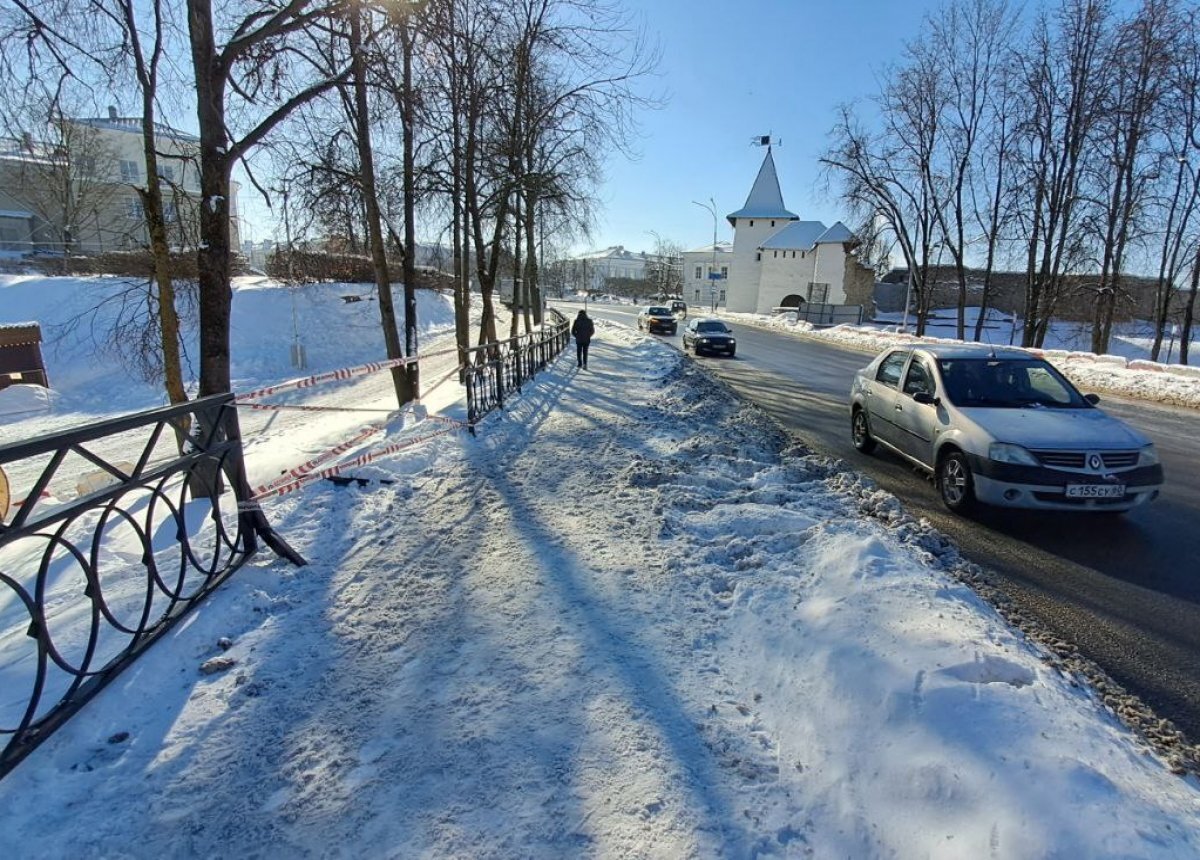    C 27 ноября будет ограничено движение по Троицкому мосту в Пскове