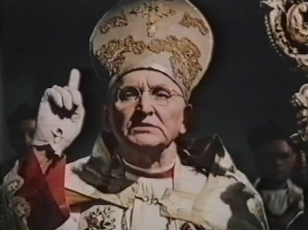 Кардинал (Александр Вертинский), кадр из фильма "Заговор обреченных" (1950)