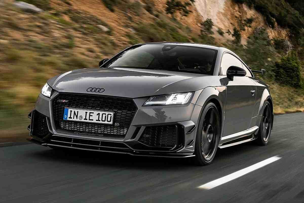 Тт 2023. Ауди ТТ 2023. Audi TT RS 2023. Audi TT RS iconic Edition. Ауди ТТ 2023 года.