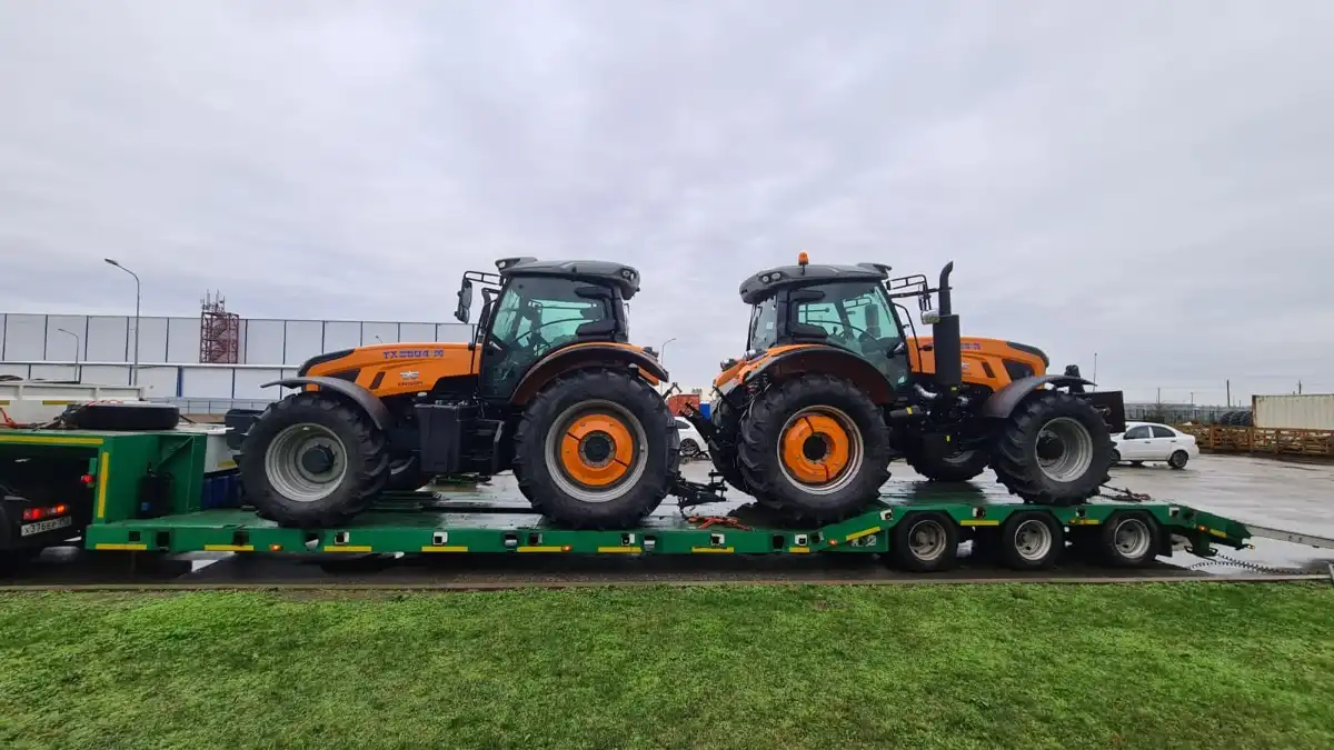 Фото: ensign-tractors.ruТракторы Ensign YX2604-M уже в России