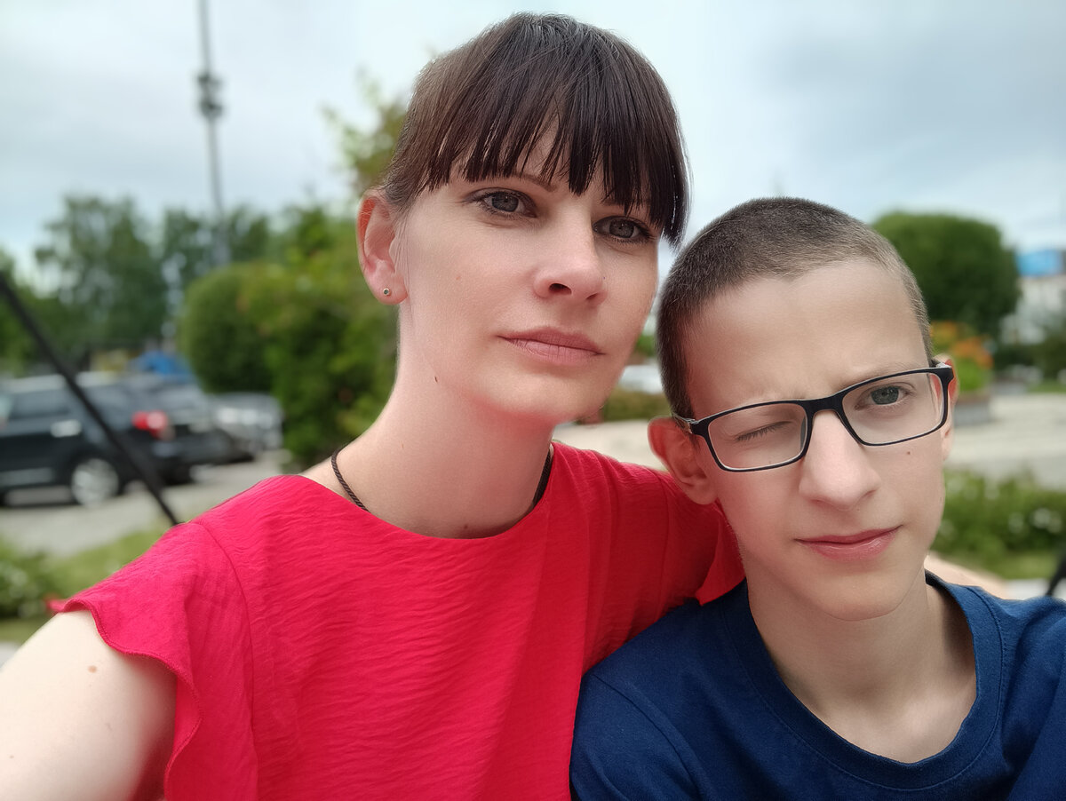 Старшенький.