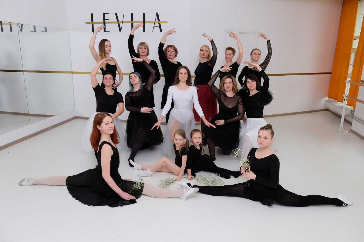 Фото с фотосессии в студии балета март 2023