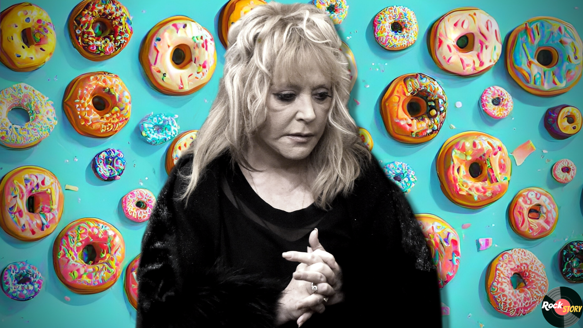 На фотографии: Алла Пугачёва